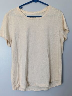 Eddie Bauer Women's Cream/Tan Everyday Short Sleeve Crewneck Tee
